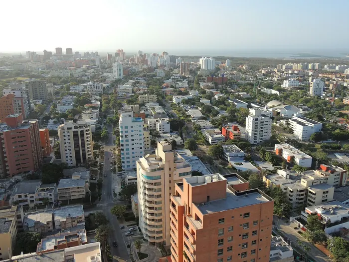 Vista aérea de edificios residenciales en Barranquilla